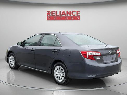 Used 2013 Toyota Camry LE FWD image 4