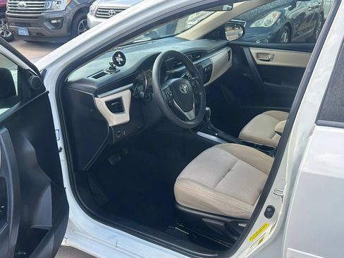 Used 2014 Toyota Corolla LE FWD image 10