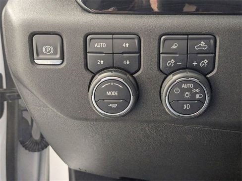 Used 2024 Chevrolet Silverado 3500 High Country image 16