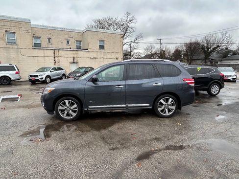Used 2014 Nissan Pathfinder Platinum w/ Platinum Premium Package image 4