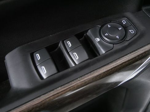 Used 2021 Chevrolet Silverado 1500 LT Trail Boss w/ Convenience Package II AWD/4WD image 15