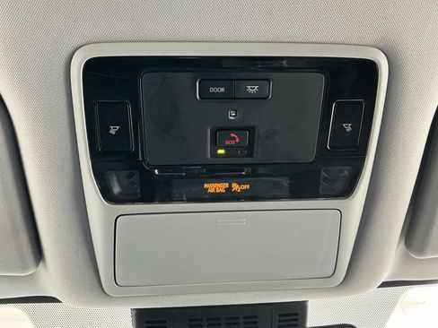 Used 2024 Toyota Grand Highlander XLE image 17