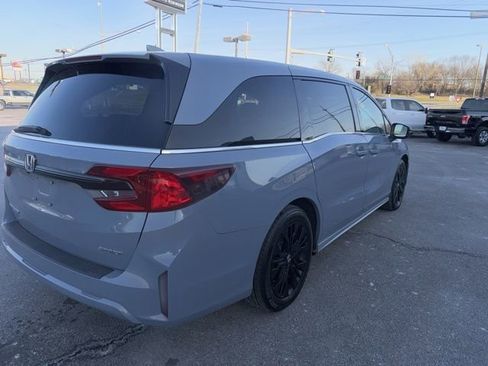 Used 2025 Honda Odyssey Sport-L image 11