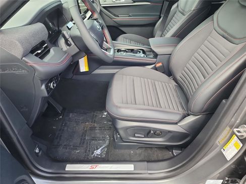 New 2025 Ford Explorer ST-Line w/ Premium Package image 13