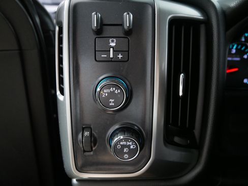 Used 2017 Chevrolet Silverado 1500 LT w/ All Star Edition AWD/4WD image 26