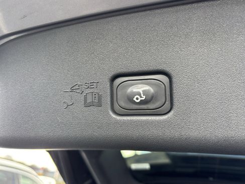 Used 2024 Lincoln Nautilus Reserve image 21