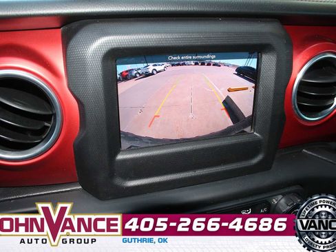 Used 2018 Jeep Wrangler Unlimited Rubicon image 37