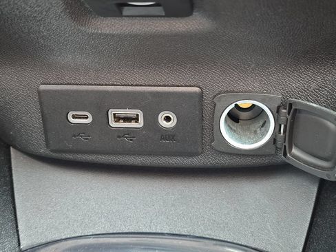 Used 2023 Chevrolet Malibu LT FWD image 20