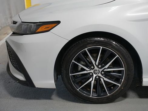 Certified 2023 Toyota Camry SE image 5