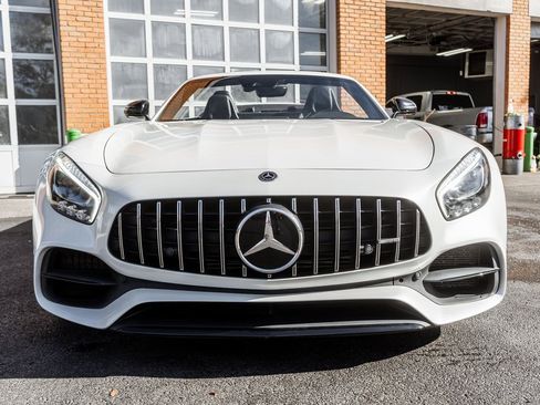 Used 2018 Mercedes-Benz AMG GT Roadster w/ Lane Tracking Package image 31