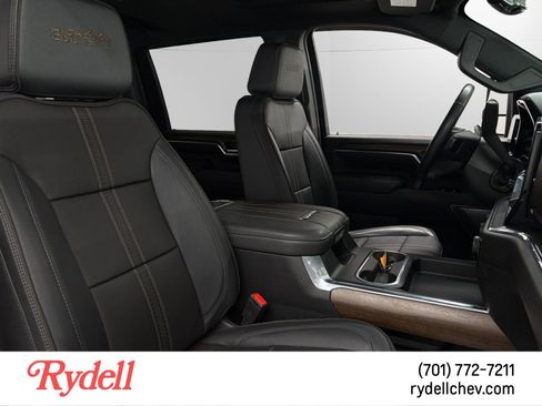 Used 2024 Chevrolet Silverado 3500 High Country w/ High Country Premium Package AWD/4WD image 16