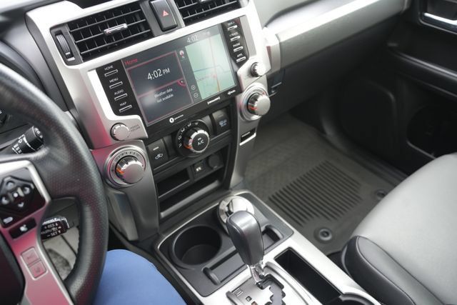 Used 2024 Toyota 4Runner SR5 Premium w/ Moonroof Package AWD/4WD image 25