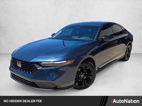 Used 2025 Honda Accord SE image 1