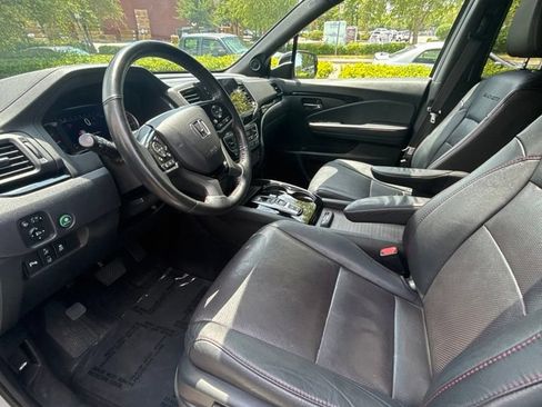 Used 2021 Honda Pilot Black Edition image 23