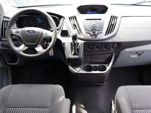 Used 2019 Ford Transit 350 XLT RWD image 7