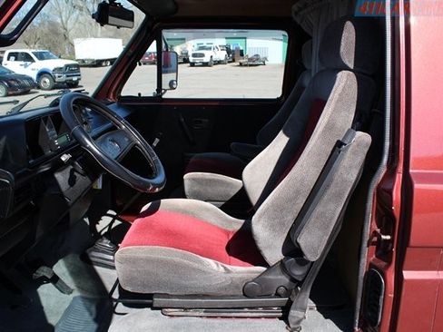Used 1990 Volkswagen Vanagon GL RWD image 8