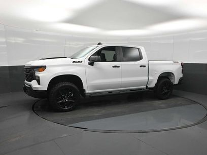New 2026 Chevrolet Silverado 1500 Custom Trail Boss w/ LPO, Dark Essentials Package