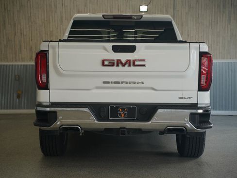 Used 2020 GMC Sierra 1500 SLT AWD/4WD image 9