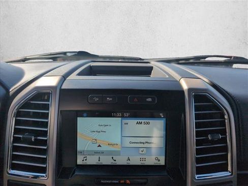 Used 2016 Ford F150 Platinum w/ Equipment Group 701A Luxury image 11