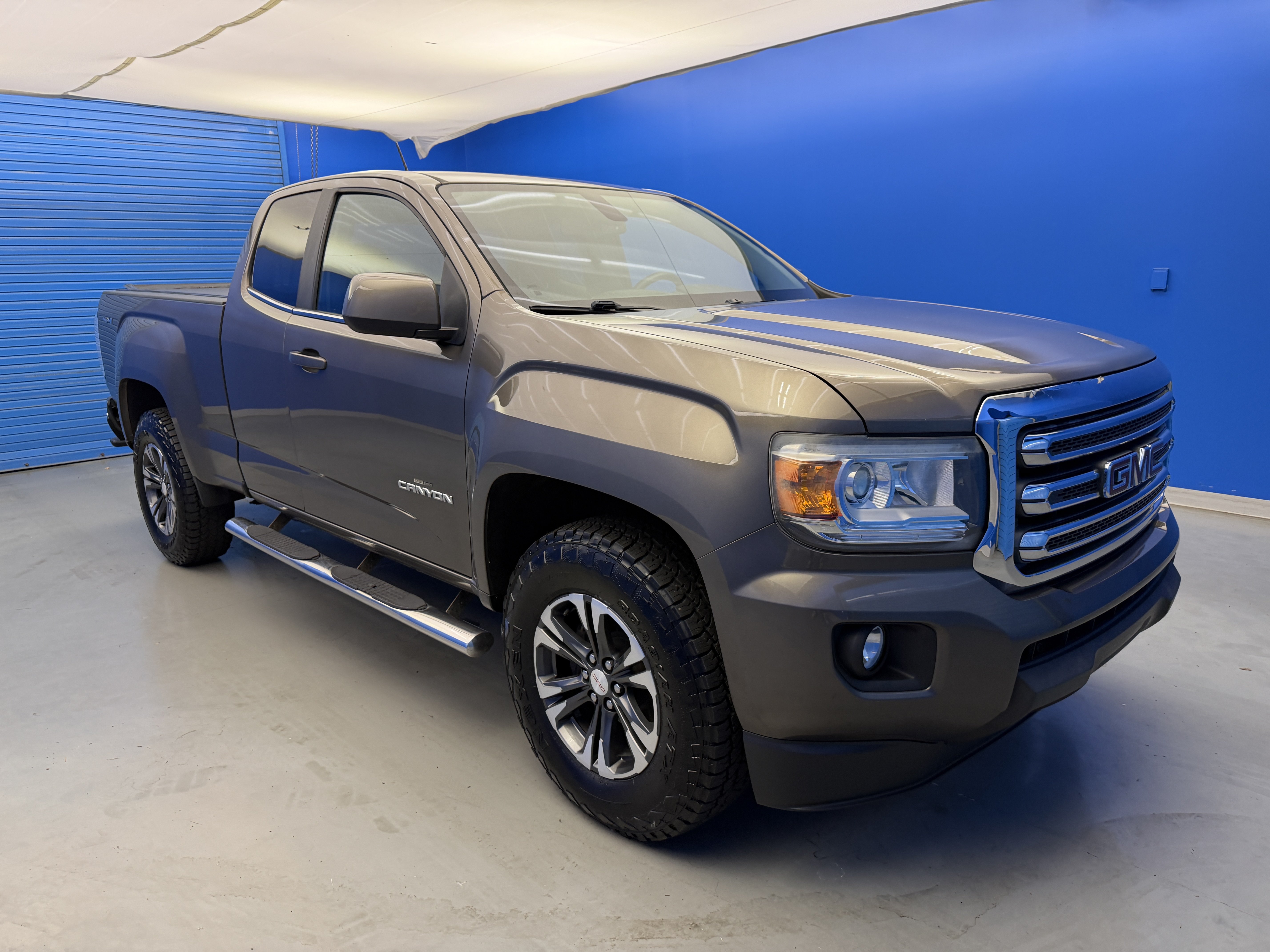Used 2015 GMC Canyon SLE w/ SLE Convenience Package AWD/4WD image 2