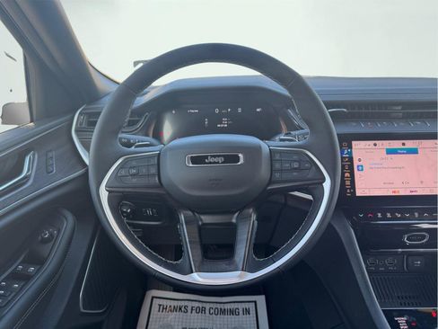 New 2026 Jeep Grand Cherokee Limited AWD/4WD image 12