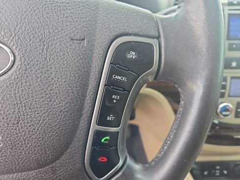 Used 2012 Hyundai Santa Fe Limited FWD image 25