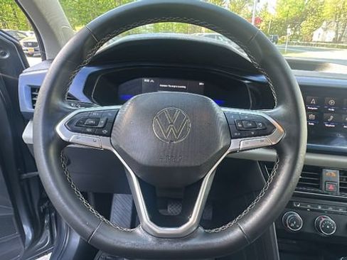 Used 2022 Volkswagen Taos SE AWD/4WD image 14