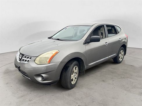 Used 2011 Nissan Rogue S image 6