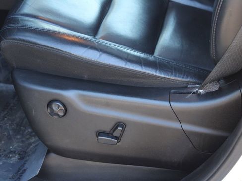 Used 2019 Jeep Grand Cherokee Limited image 17