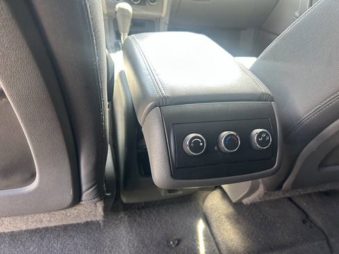 Used 2016 Chevrolet Traverse LS FWD image 4