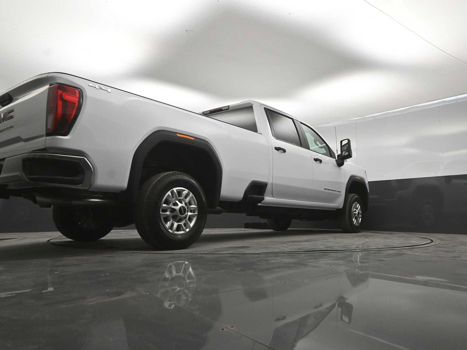 Used 2026 GMC Sierra 2500 Pro w/ Convenience Package AWD/4WD image 37