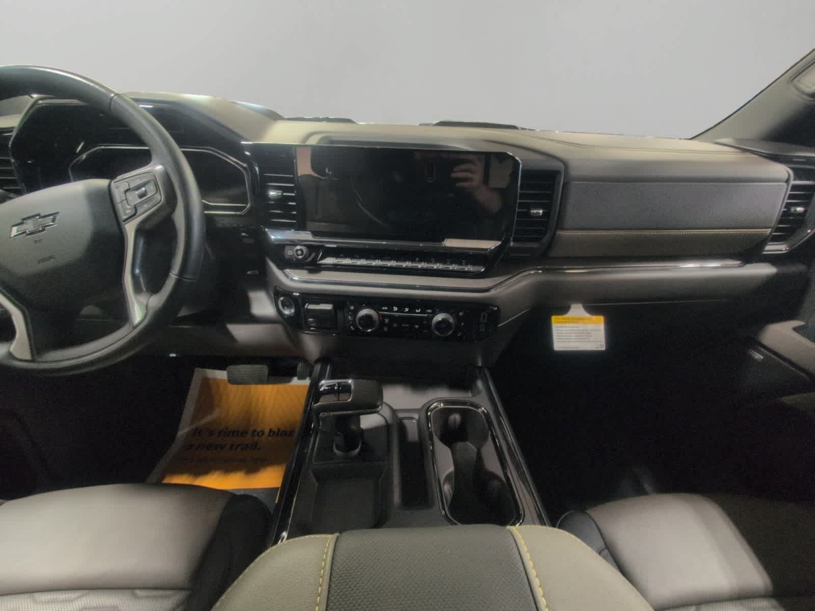 Used 2025 Chevrolet Silverado 1500 ZR2 w/ Technology Package AWD/4WD image 11
