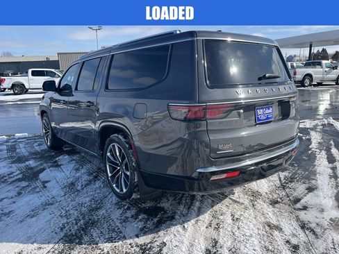 Used 2023 Jeep Wagoneer L Series III w/ Premium Group I image 6