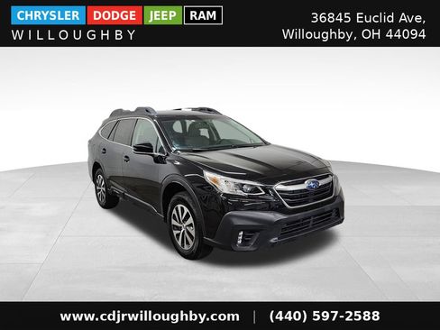 Used 2022 Subaru Outback Premium AWD/4WD image 3