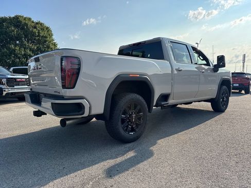 New 2026 GMC Sierra 2500 AT4 w/ AT4 Premium Plus Package AWD/4WD image 6