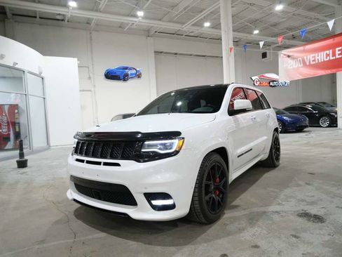 Used 2018 Jeep Grand Cherokee SRT w/ Trailer Tow Group IV image 4