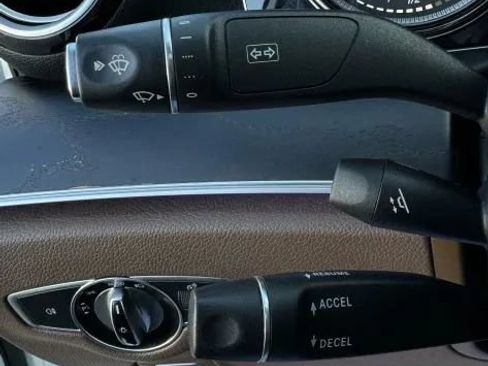 Used 2017 Mercedes-Benz E 300 image 46