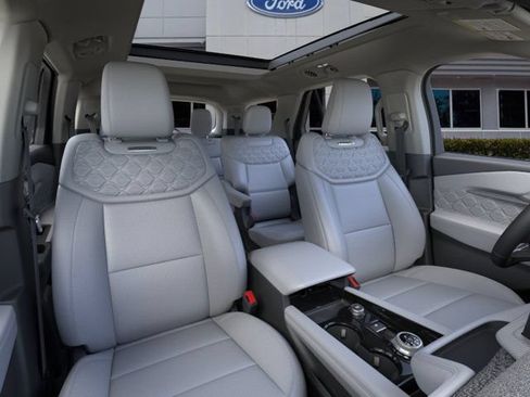 New 2026 Ford Explorer Platinum w/ LUX Leather Package AWD/4WD image 10