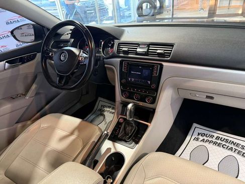 Used 2019 Volkswagen Passat 2.0T Wolfsburg FWD image 45