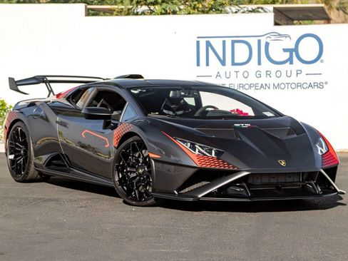 Used 2022 Lamborghini Huracan STO image 4