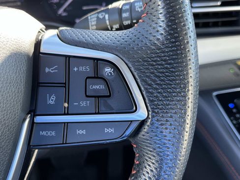 Used 2023 Toyota Sienna XSE image 34