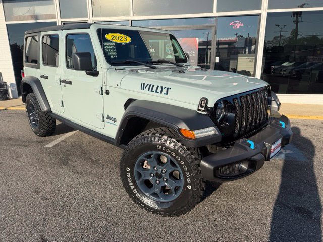 Used 2023 Jeep Wrangler Unlimited w/ Cold Weather Group AWD/4WD image 2