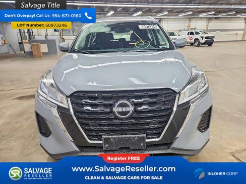 Used 2023 Nissan Kicks SV FWD image 7