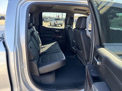 Used 2021 GMC Sierra 1500 SLT image 11
