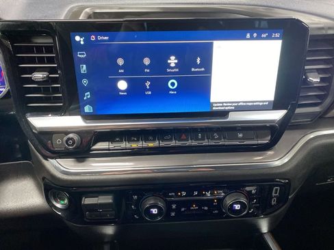 Used 2024 Chevrolet Silverado 1500 High Country w/ Technology Package image 44