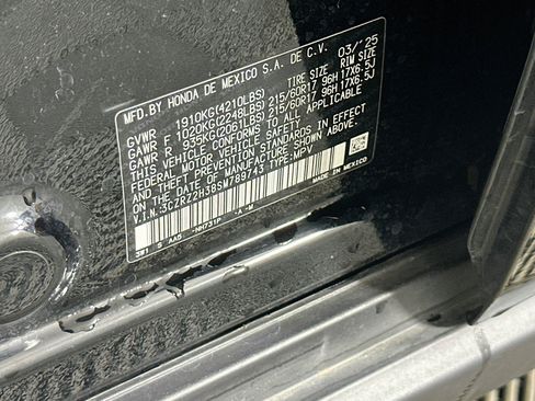 Used 2025 Honda HR-V LX image 12