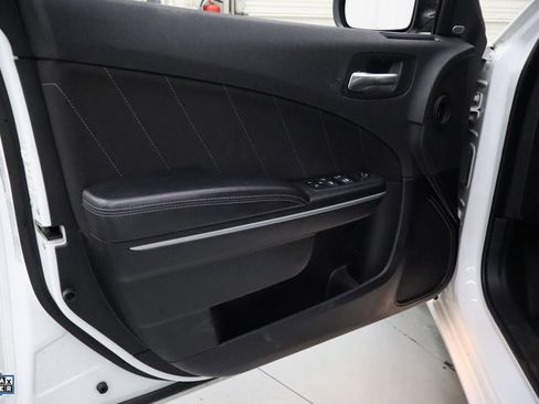 Used 2023 Dodge Charger SXT image 11