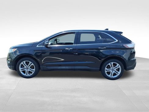 Used 2018 Ford Edge Titanium w/ Equipment Group 301A AWD/4WD image 24