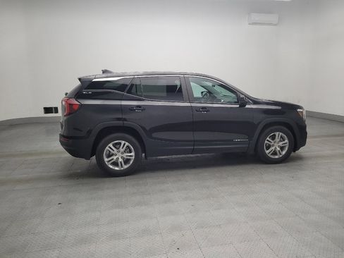 Used 2022 GMC Terrain SLE image 10
