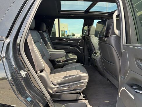 Used 2023 Cadillac Escalade Sport AWD/4WD image 19